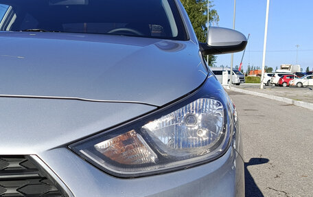 Hyundai Solaris II рестайлинг, 2017 год, 1 090 000 рублей, 21 фотография