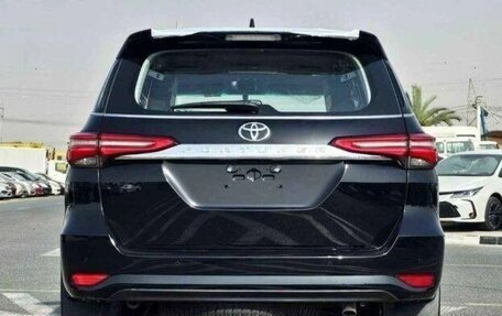 Toyota Fortuner II, 2024 год, 5 790 000 рублей, 4 фотография