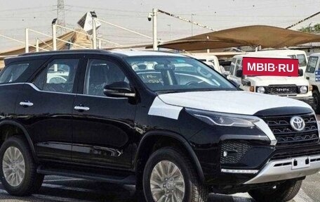 Toyota Fortuner II, 2024 год, 5 790 000 рублей, 2 фотография