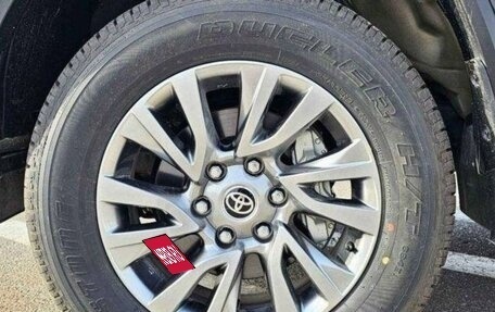 Toyota Fortuner II, 2024 год, 5 790 000 рублей, 8 фотография