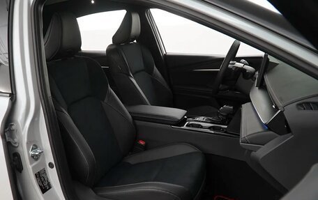 Toyota Camry, 2024 год, 3 620 000 рублей, 13 фотография