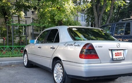 Mercedes-Benz C-Класс, 1995 год, 380 000 рублей, 4 фотография