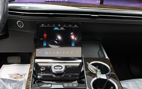Cadillac Escalade V, 2025 год, 23 790 000 рублей, 18 фотография