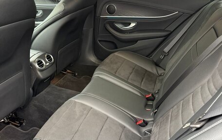 Mercedes-Benz E-Класс, 2020 год, 3 950 000 рублей, 9 фотография