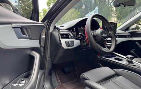 Audi A4, 2021 год, 2 450 000 рублей, 8 фотография