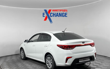 KIA Rio IV, 2018 год, 879 000 рублей, 6 фотография