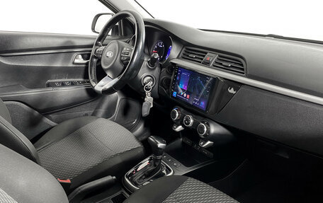 KIA Rio IV, 2018 год, 879 000 рублей, 9 фотография