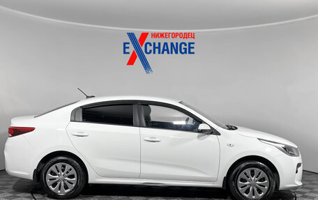 KIA Rio IV, 2018 год, 879 000 рублей, 3 фотография
