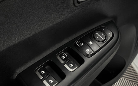 KIA Rio IV, 2018 год, 879 000 рублей, 20 фотография