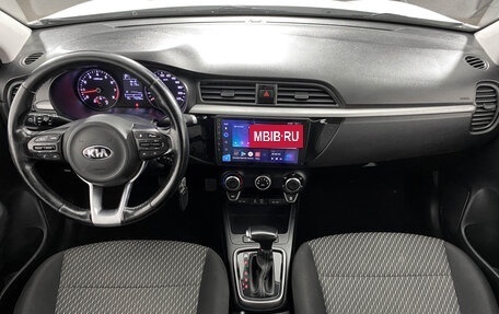 KIA Rio IV, 2018 год, 879 000 рублей, 12 фотография