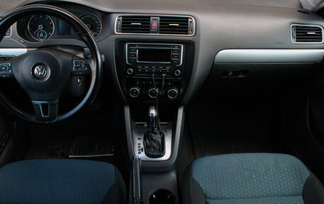 Volkswagen Jetta VI, 2013 год, 1 089 000 рублей, 19 фотография