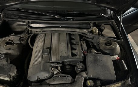 BMW 3 серия, 2002 год, 850 000 рублей, 11 фотография