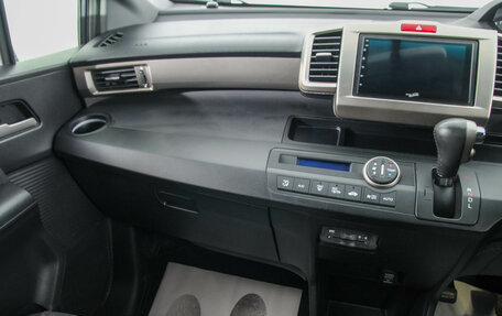 Honda Freed I, 2015 год, 1 249 000 рублей, 19 фотография