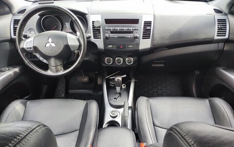 Mitsubishi Outlander III рестайлинг 3, 2012 год, 1 299 000 рублей, 16 фотография