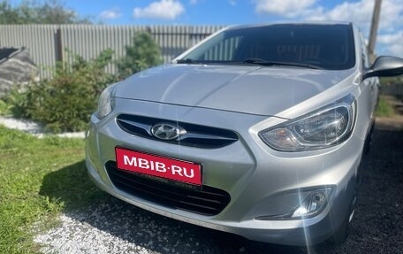 Hyundai Solaris II рестайлинг, 2013 год, 888 000 рублей, 1 фотография