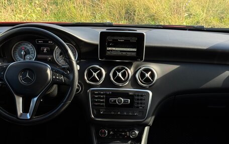 Mercedes-Benz A-Класс, 2015 год, 1 700 000 рублей, 12 фотография