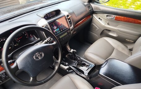 Toyota Land Cruiser Prado 120 рестайлинг, 2006 год, 2 250 000 рублей, 13 фотография