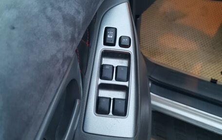 Toyota Land Cruiser Prado 120 рестайлинг, 2008 год, 1 900 000 рублей, 20 фотография