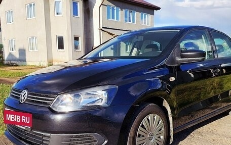 Volkswagen Polo VI (EU Market), 2014 год, 899 000 рублей, 2 фотография