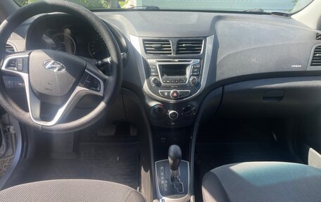 Hyundai Solaris II рестайлинг, 2013 год, 888 000 рублей, 10 фотография
