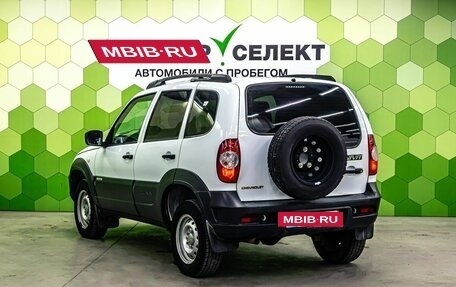 Chevrolet Niva I рестайлинг, 2018 год, 800 000 рублей, 6 фотография