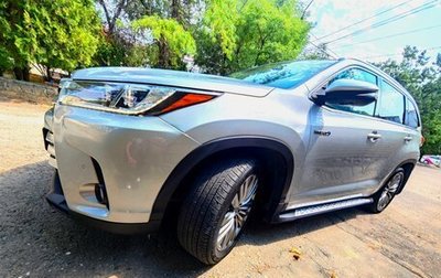 Toyota Highlander III, 2018 год, 4 100 000 рублей, 1 фотография