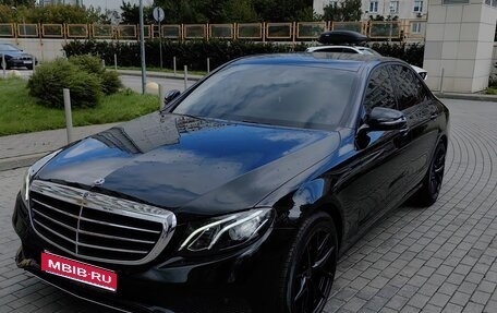 Mercedes-Benz E-Класс, 2019 год, 2 700 000 рублей, 1 фотография