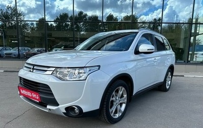 Mitsubishi Outlander III рестайлинг 3, 2014 год, 1 279 000 рублей, 1 фотография
