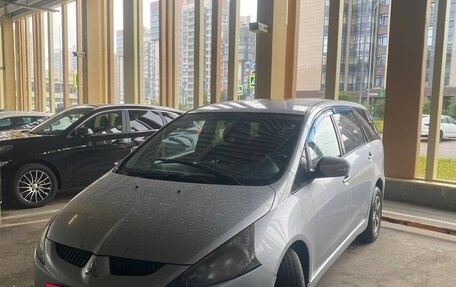 Mitsubishi Grandis, 2004 год, 750 000 рублей, 3 фотография