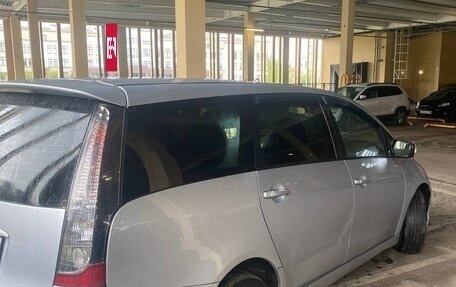 Mitsubishi Grandis, 2004 год, 750 000 рублей, 4 фотография
