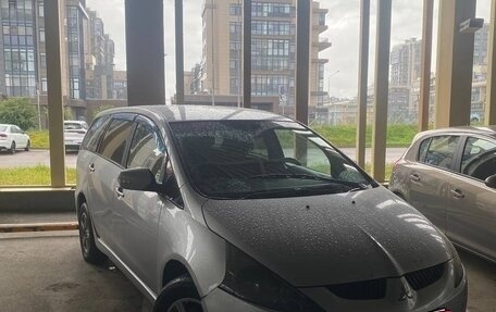Mitsubishi Grandis, 2004 год, 750 000 рублей, 2 фотография