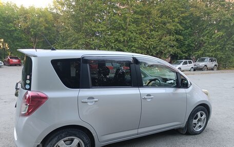 Toyota Ractis I, 2010 год, 915 000 рублей, 2 фотография