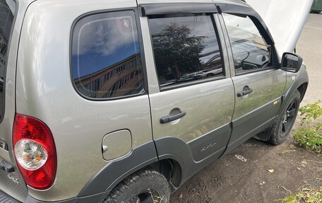 Chevrolet Niva I рестайлинг, 2015 год, 525 000 рублей, 5 фотография