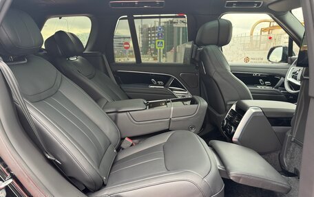 Land Rover Range Rover IV рестайлинг, 2025 год, 26 875 000 рублей, 21 фотография