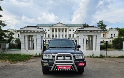Toyota Land Cruiser 100 рестайлинг 2, 2003 год, 2 600 000 рублей, 1 фотография