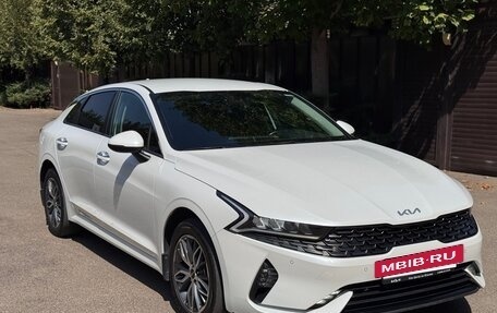 KIA K5, 2022 год, 1 650 000 рублей, 3 фотография