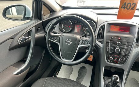 Opel Astra J, 2011 год, 799 999 рублей, 13 фотография