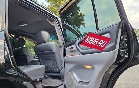 Toyota Land Cruiser 100 рестайлинг 2, 2003 год, 2 600 000 рублей, 15 фотография
