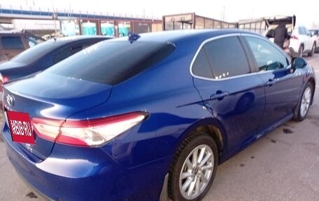 Toyota Camry, 2021 год, 3 800 000 рублей, 5 фотография