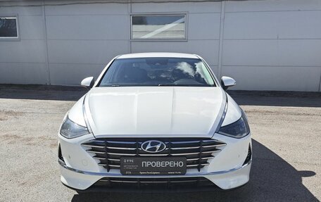 Hyundai Sonata VIII, 2019 год, 2 250 000 рублей, 2 фотография