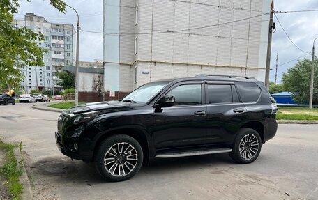 Toyota Land Cruiser Prado 150 рестайлинг 2, 2012 год, 2 700 000 рублей, 3 фотография