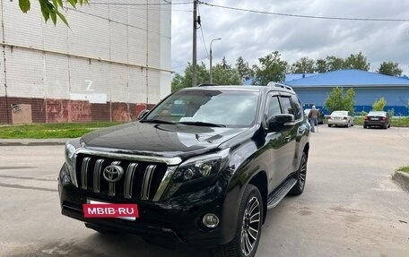 Toyota Land Cruiser Prado 150 рестайлинг 2, 2012 год, 2 700 000 рублей, 2 фотография