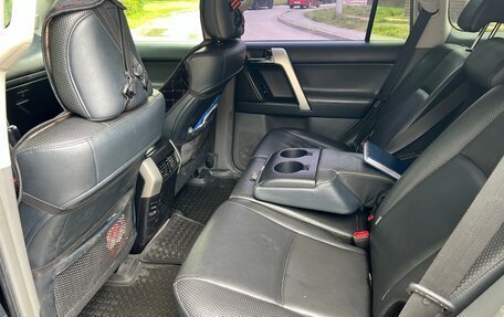 Toyota Land Cruiser Prado 150 рестайлинг 2, 2012 год, 2 700 000 рублей, 7 фотография