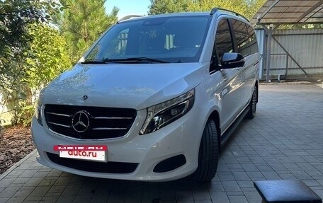 Mercedes-Benz V-Класс, 2018 год, 5 950 000 рублей, 9 фотография