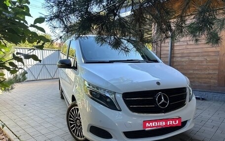 Mercedes-Benz V-Класс, 2018 год, 5 950 000 рублей, 12 фотография