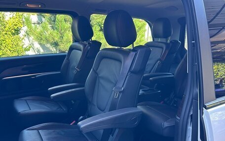 Mercedes-Benz V-Класс, 2018 год, 5 950 000 рублей, 15 фотография