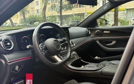 Mercedes-Benz E-Класс, 2022 год, 7 500 000 рублей, 4 фотография