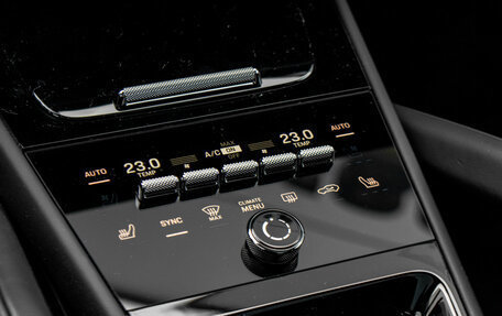 Porsche Cayenne III, 2025 год, 22 950 000 рублей, 13 фотография