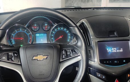 Chevrolet Cruze II, 2014 год, 1 000 000 рублей, 10 фотография