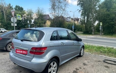Mercedes-Benz B-Класс, 2010 год, 599 000 рублей, 3 фотография